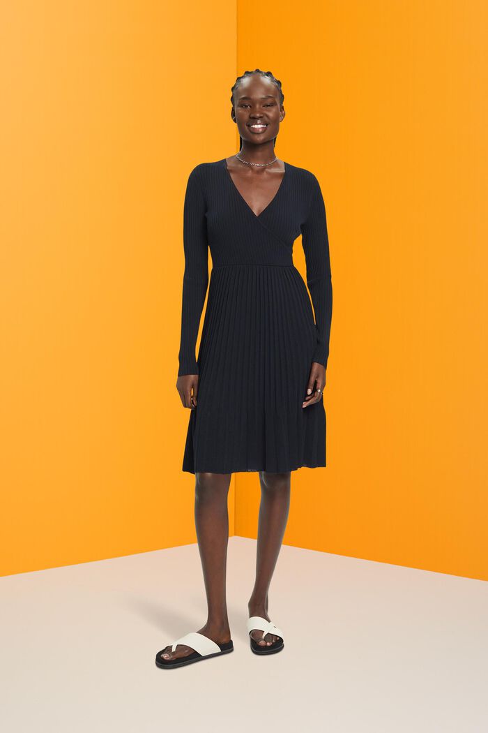 Pleated wrap dress with long-sleeves, BLACK, detail image number 4