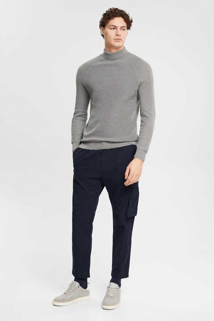 Chinos with a cargo pocket, NAVY, detail image number 5