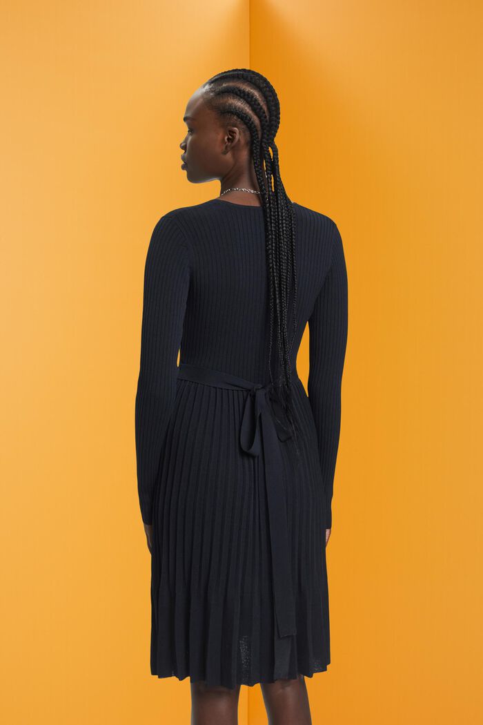 Pleated wrap dress with long-sleeves, BLACK, detail image number 3
